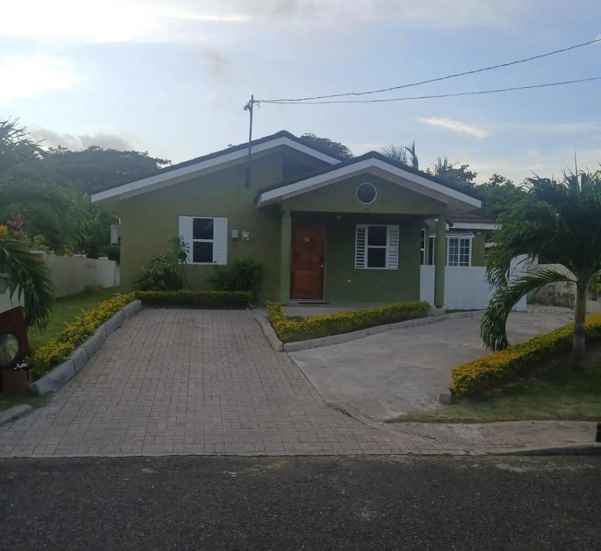 Villa Savannah'S Place, Drax Hall Manor - Free Wifi, Ac Steer Town Jamaica
